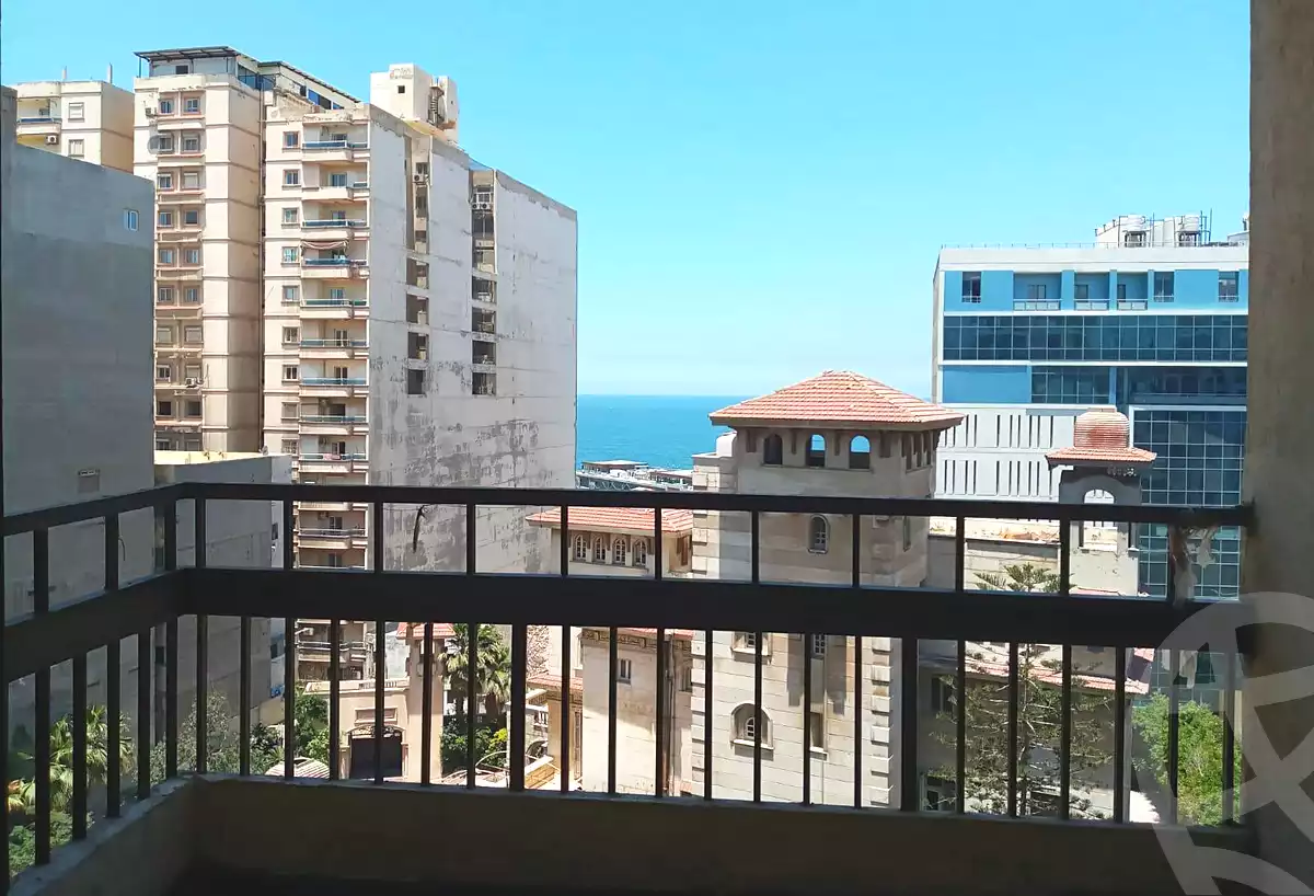 https://aqarmap.com.eg/en/listing/7049531-for-sale-alexandria-lauran-bd-lslm-rf