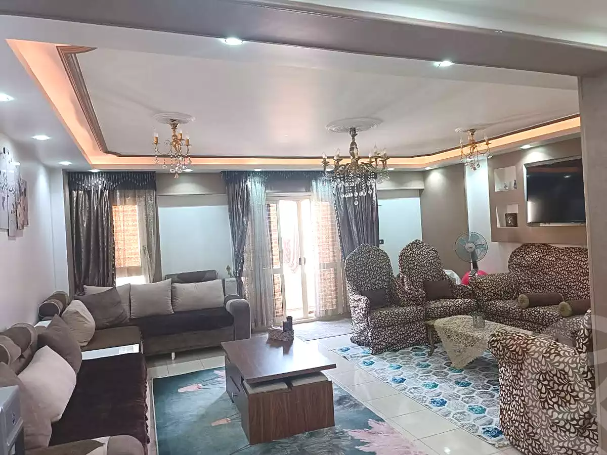 https://aqarmap.com.eg/ar/listing/7049915-for-sale-cairo-helwan-helwan-el-sharkeya-zaki-hawas-st