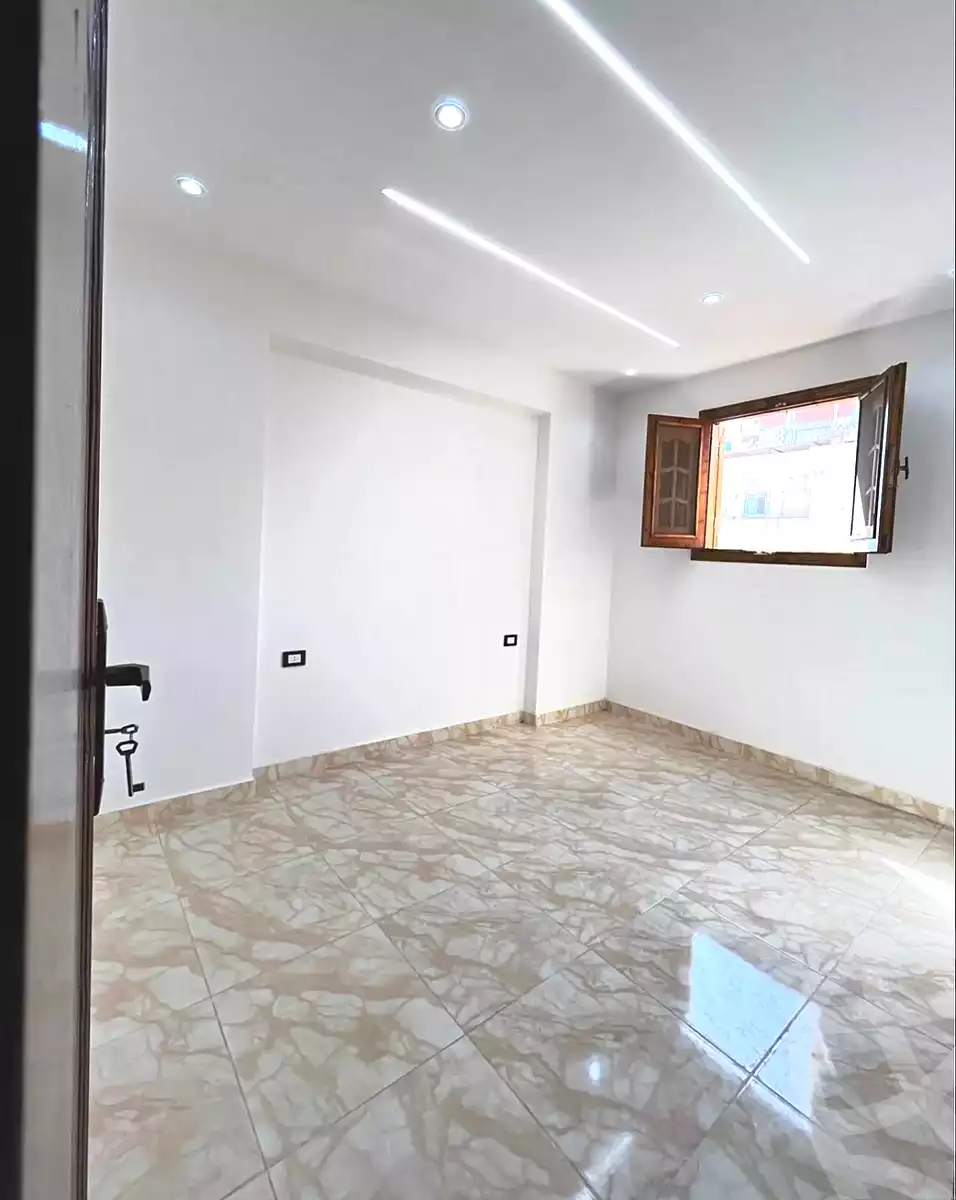 https://aqarmap.com.eg/ar/listing/7050117-for-sale-alexandria-lsywf-el-falki