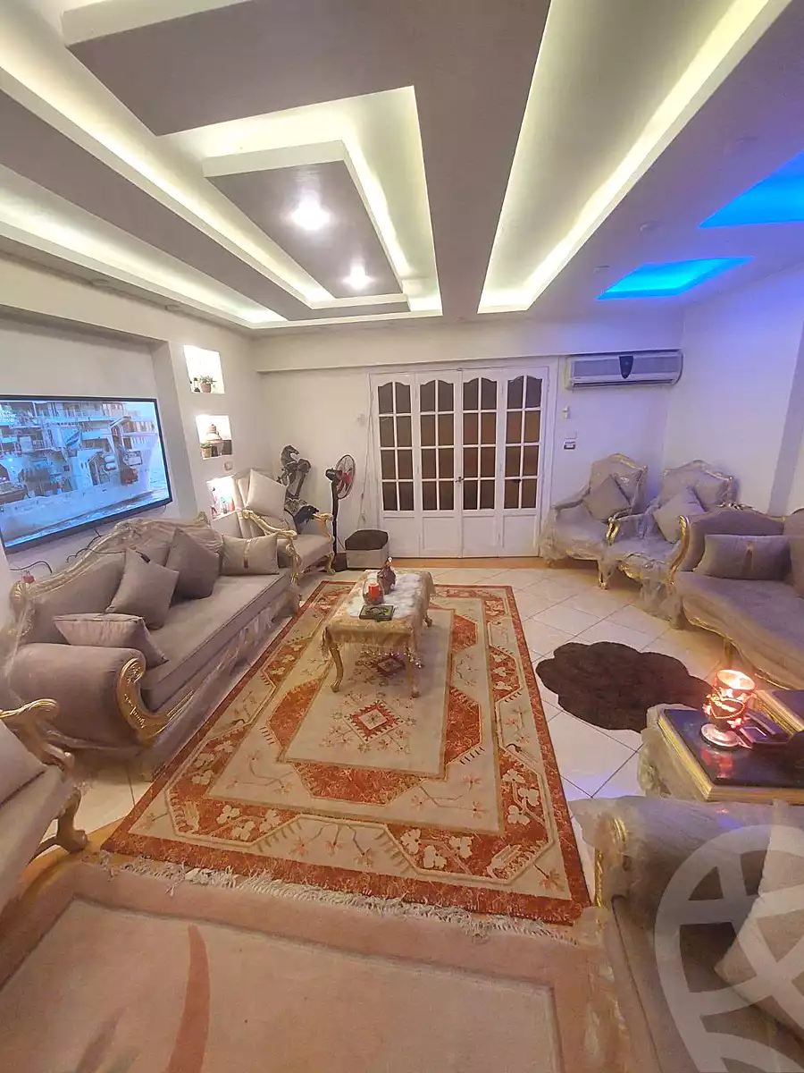 https://aqarmap.com.eg/ar/listing/7050234-for-sale-alexandria-sydy-bshr-sydy-bshr-bhry-shr-mhmwd-l-yswy