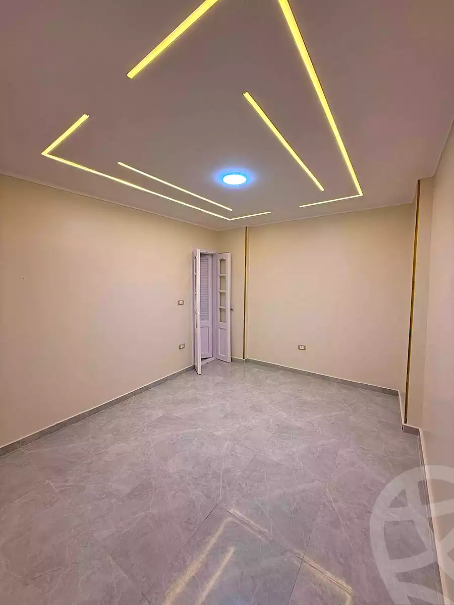 https://aqarmap.com.eg/en/listing/7050262-for-sale-alexandria-sydy-bshr-sydy-bshr-bhry-street-15