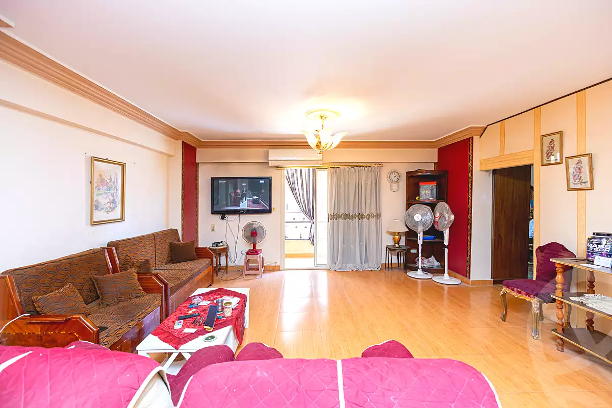 https://aqarmap.com.eg/ar/listing/7050611-for-sale-alexandria-camp-cesar-tiba-st