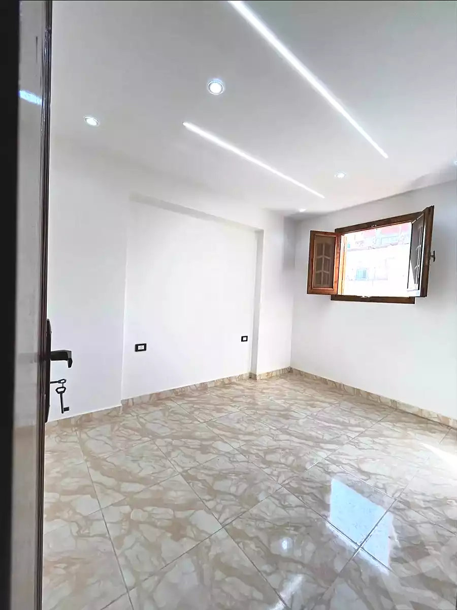 https://aqarmap.com.eg/en/listing/7050752-for-sale-alexandria-lsywf-el-falki