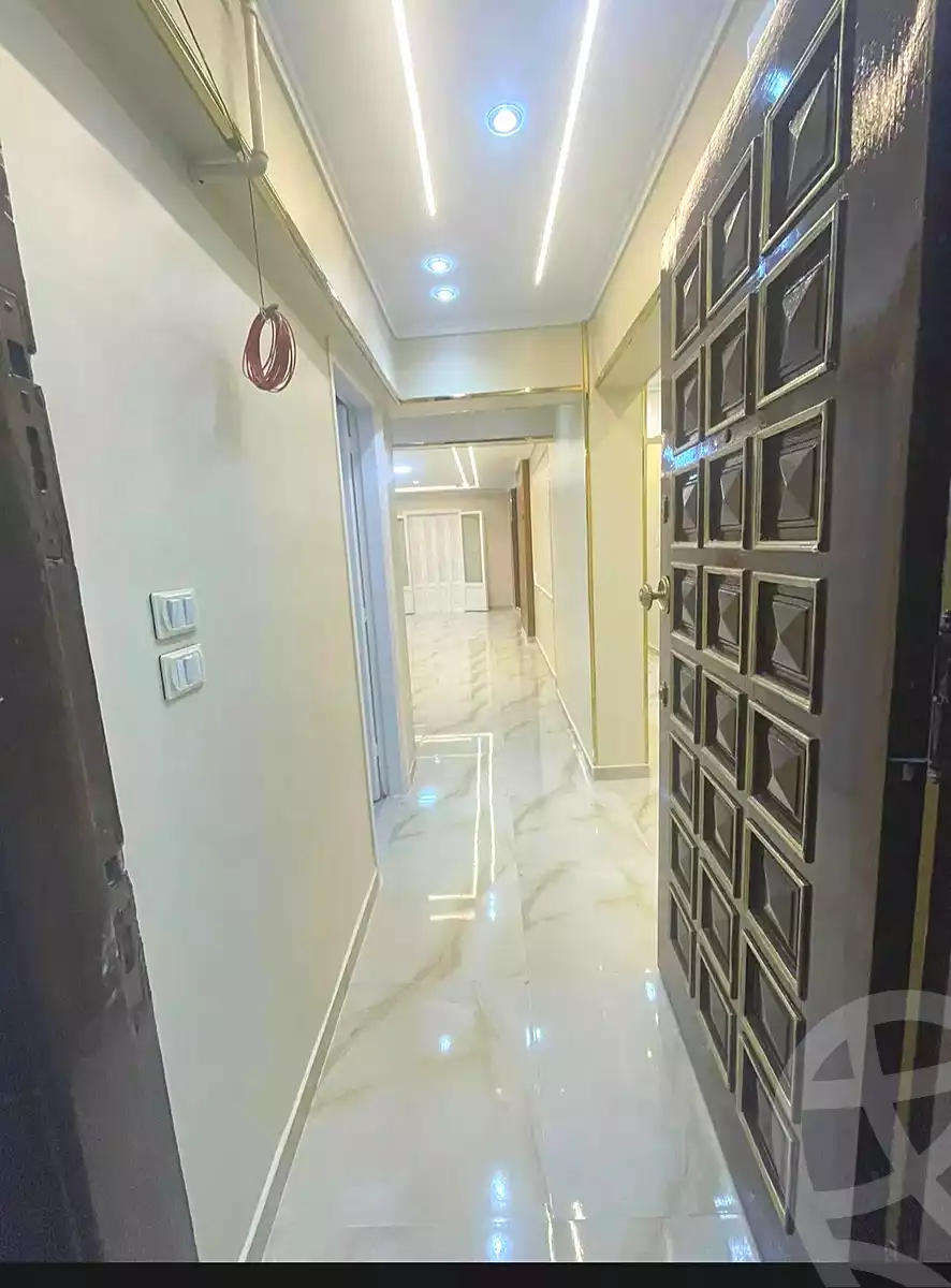 https://aqarmap.com.eg/ar/listing/7051100-for-sale-alexandria-miami-abou-el-arab-st