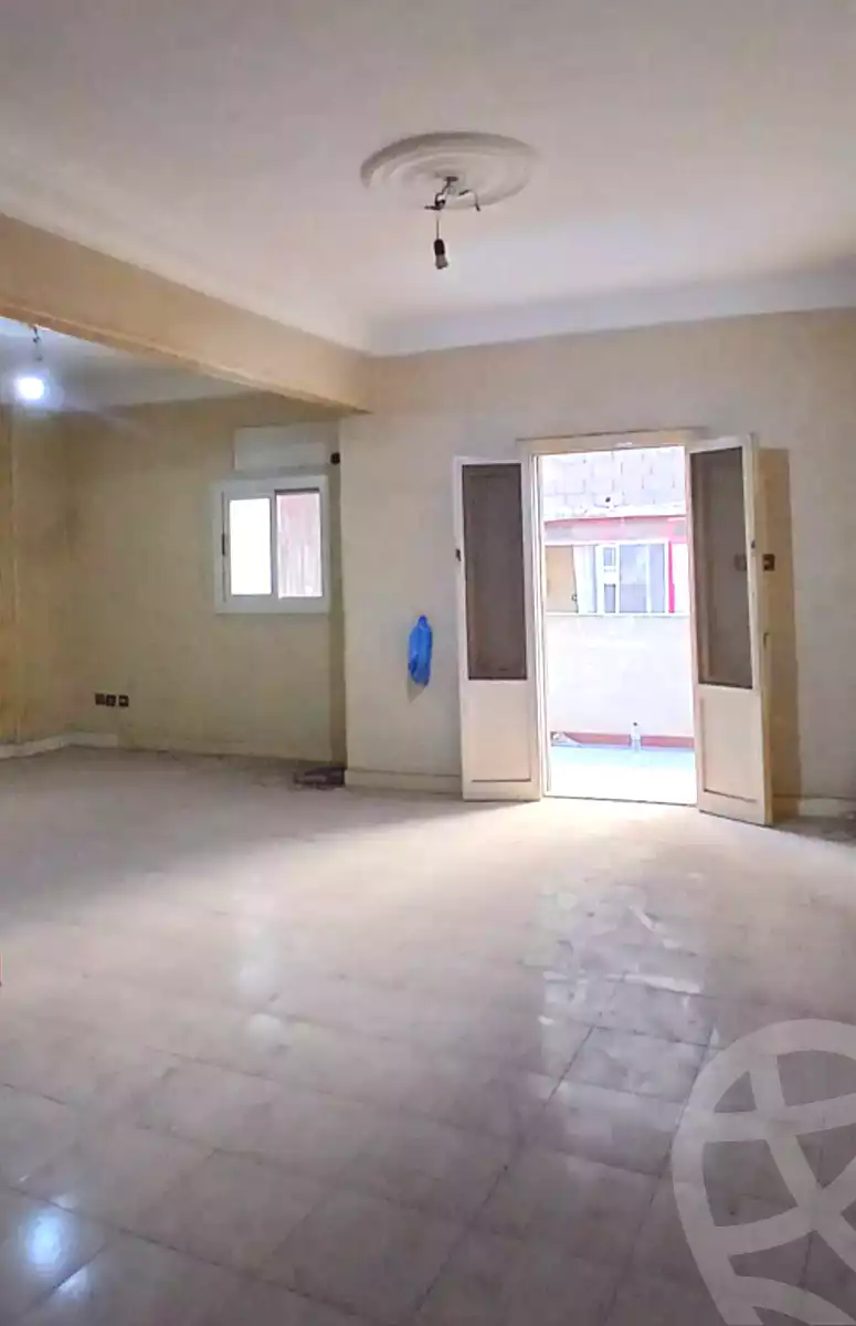 https://aqarmap.com.eg/en/listing/7051325-for-sale-alexandria-al-agamy-lbytsh-el-tayar-st