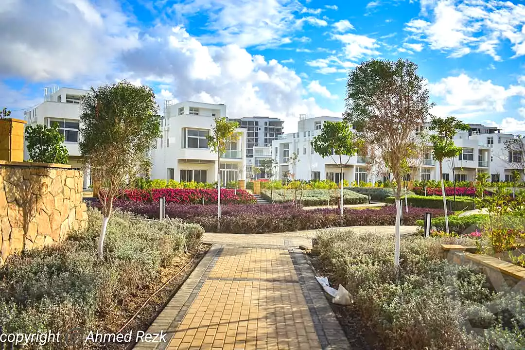 https://aqarmap.com.eg/ar/listing/7051747-for-sale-north-coast-new-alamein-mntj-t-l-lmyn-ljdyd-kmbwnd-mzryn