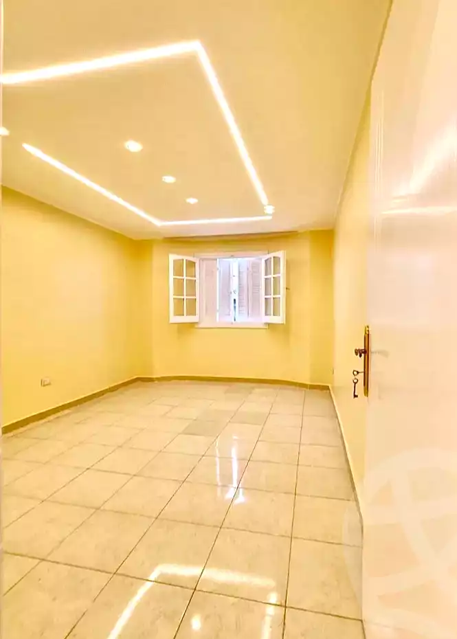 https://aqarmap.com.eg/ar/listing/7051757-for-sale-alexandria-miami-45-street