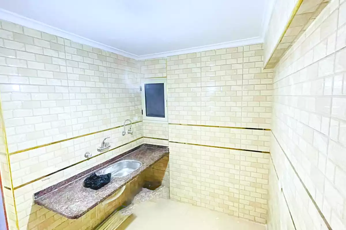 https://aqarmap.com.eg/ar/listing/7051932-for-sale-alexandria-lauran-mohammed-al-eqbal-st