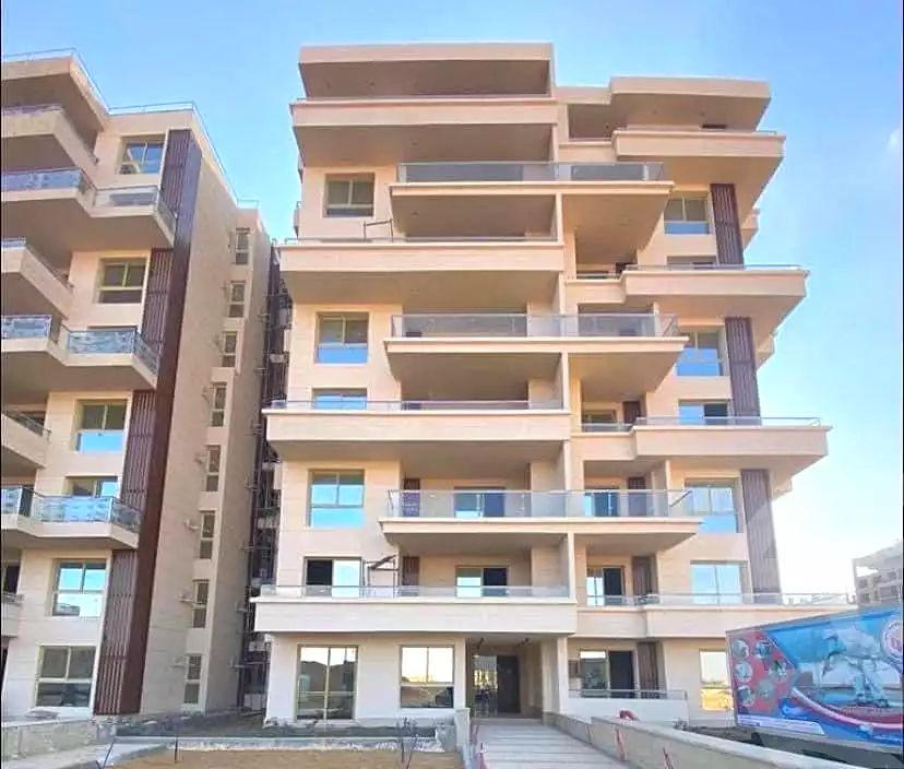 https://aqarmap.com.eg/ar/listing/7052115-for-sale-cairo-new-administrative-capital-r8-de-joya-4-compound-taj-misr