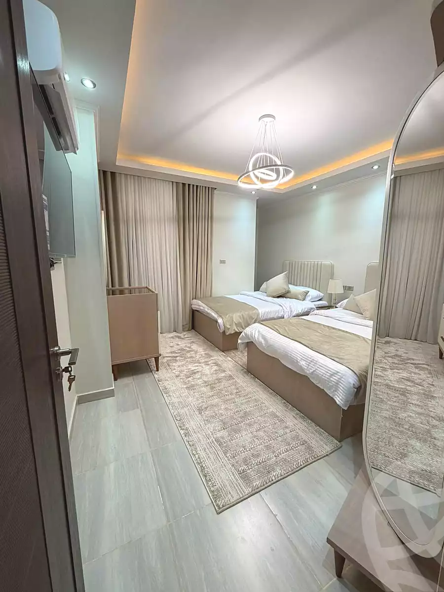 https://aqarmap.com.eg/ar/listing/7052233-for-sale-cairo-new-cairo-compounds-mwrd-fq-llttwyr