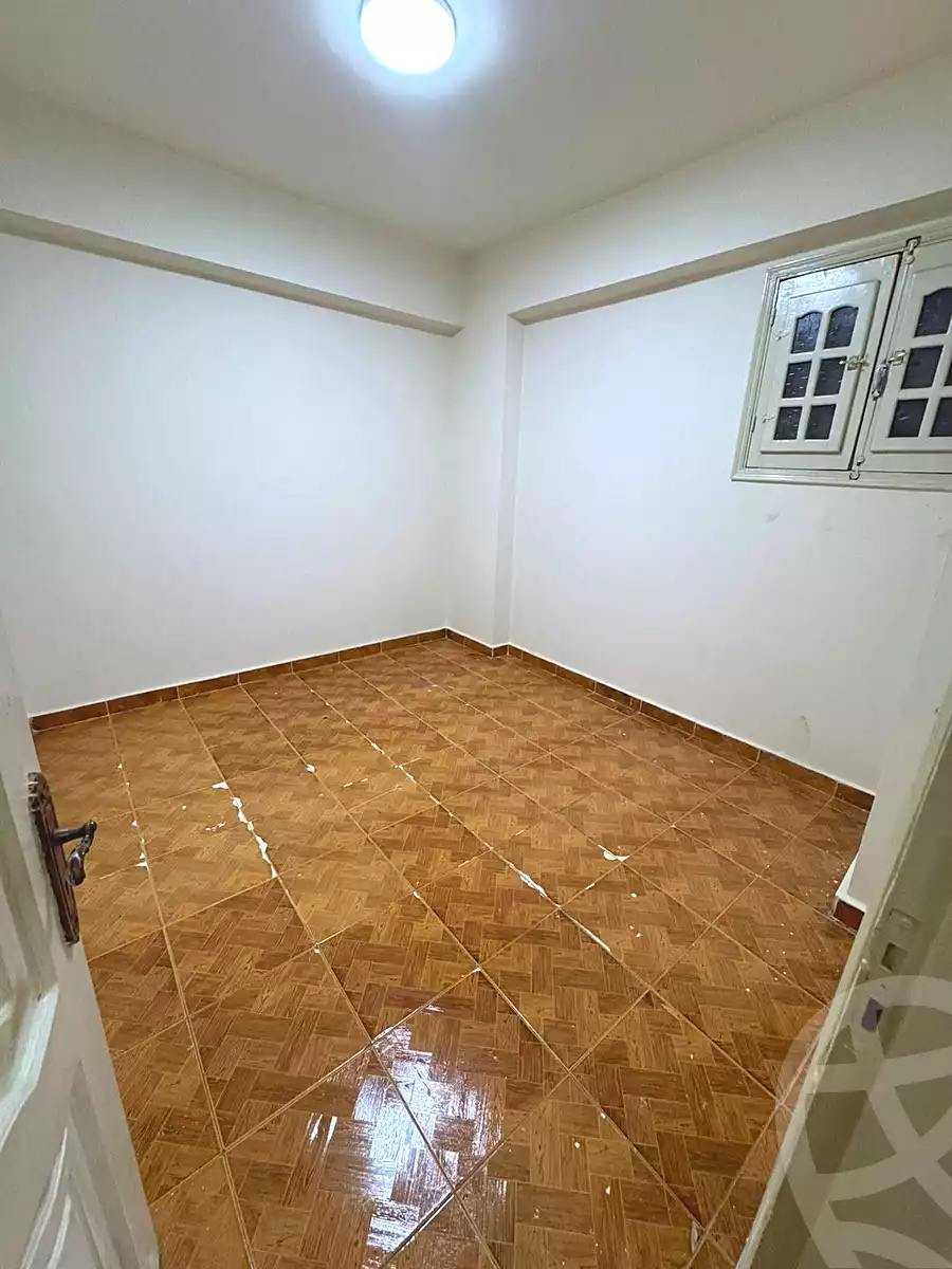 https://aqarmap.com.eg/ar/listing/7052254-for-sale-cairo-el-haram-el-lebeny-soltan-khattab-st