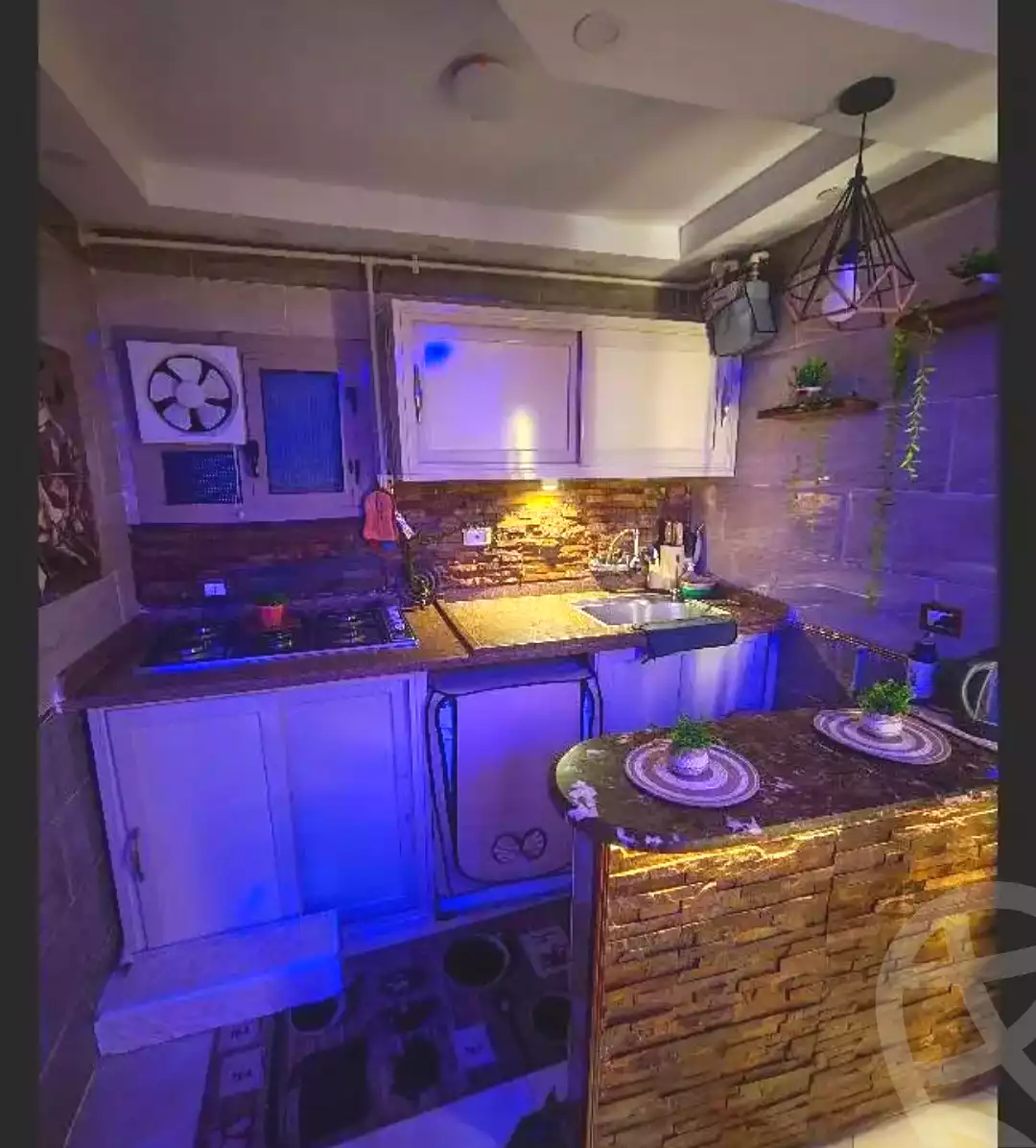 https://aqarmap.com.eg/ar/listing/7052347-for-sale-alexandria-al-agamy-el-hanouvel