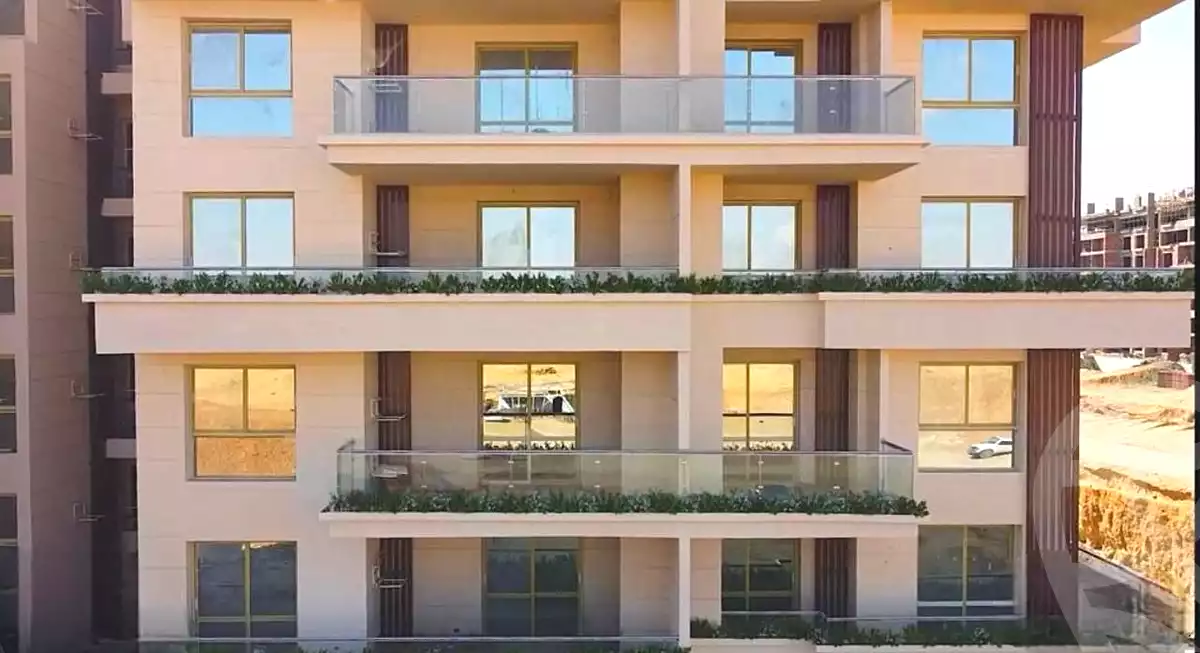 https://aqarmap.com.eg/en/listing/7052463-for-sale-cairo-new-administrative-capital-r8-tj-msr