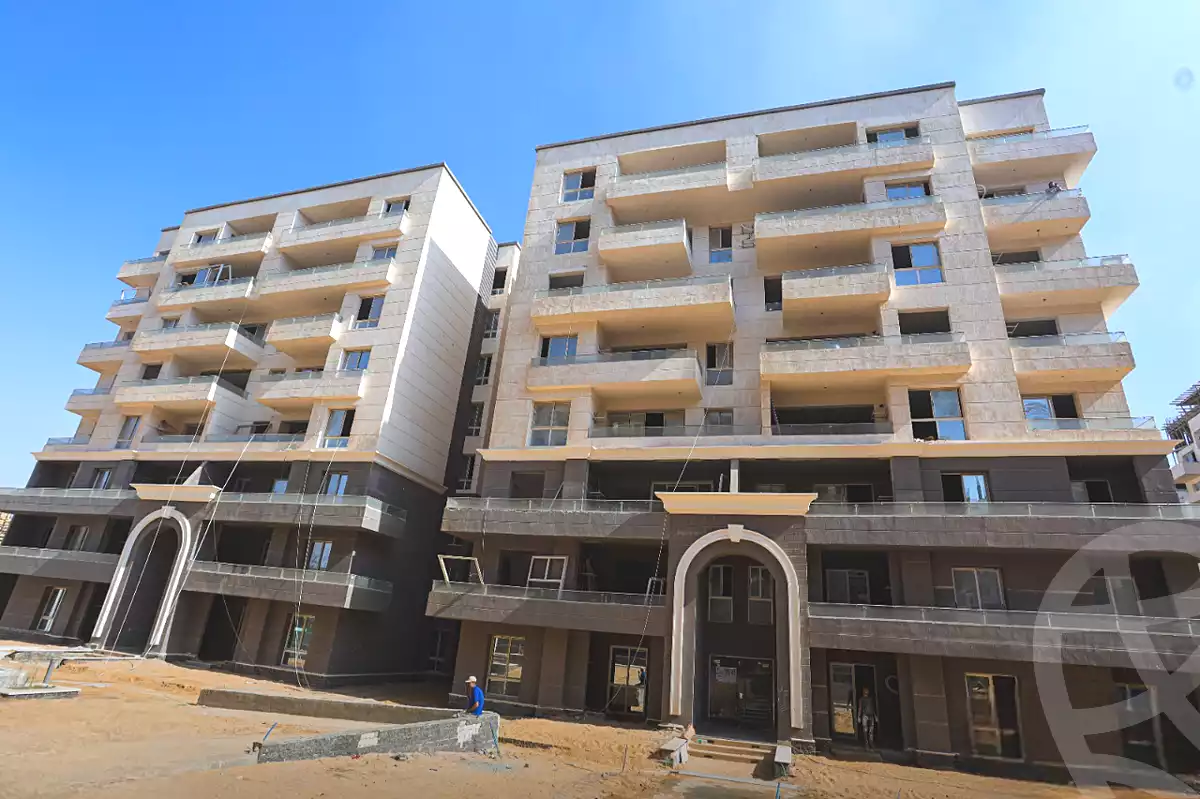 https://aqarmap.com.eg/en/listing/7052463-for-sale-cairo-new-administrative-capital-r8-tj-msr