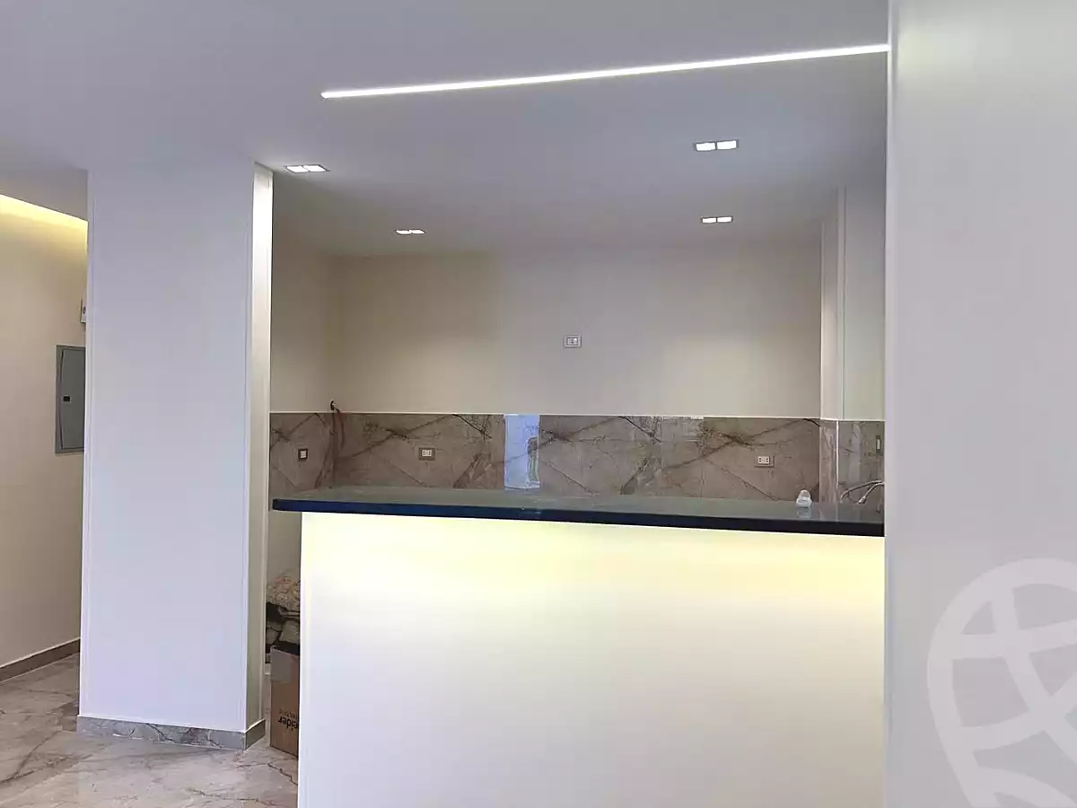 https://aqarmap.com.eg/ar/listing/7052534-for-sale-cairo-new-cairo-south-investors-mohammed-nagib-axis-st