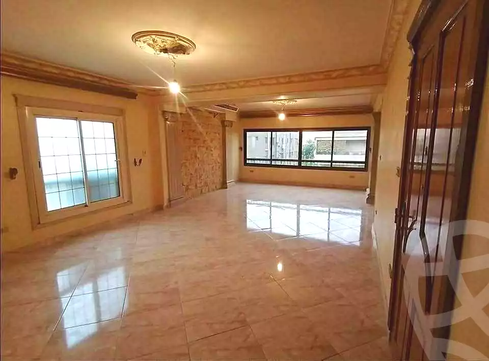 https://aqarmap.com.eg/ar/listing/7050615-for-sale-cairo-el-maadi-sarayat-el-maadi-street-153