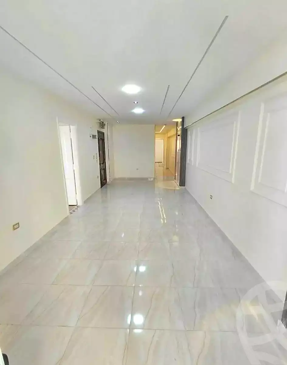 https://aqarmap.com.eg/ar/listing/7052638-for-sale-alexandria-miami-khld-bn-lwlyd