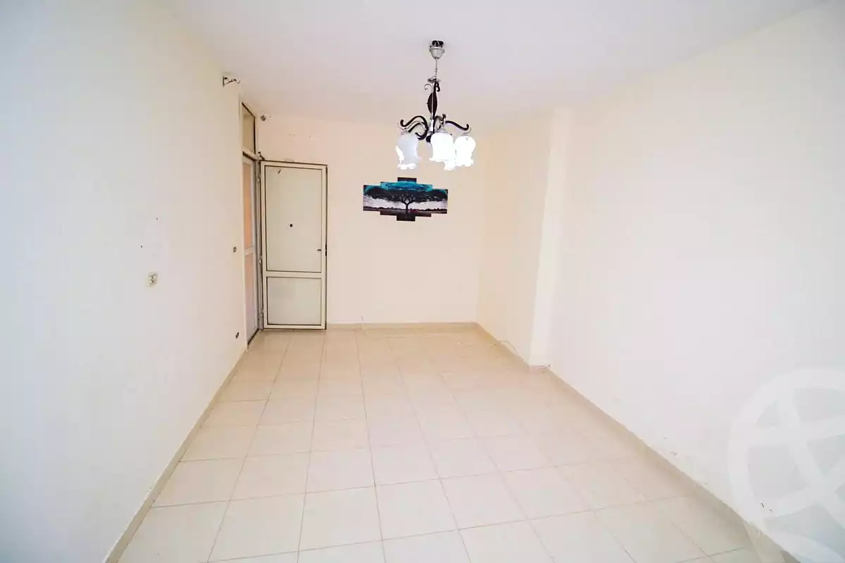 https://aqarmap.com.eg/ar/listing/7052715-for-sale-alexandria-camp-cesar-famous-st