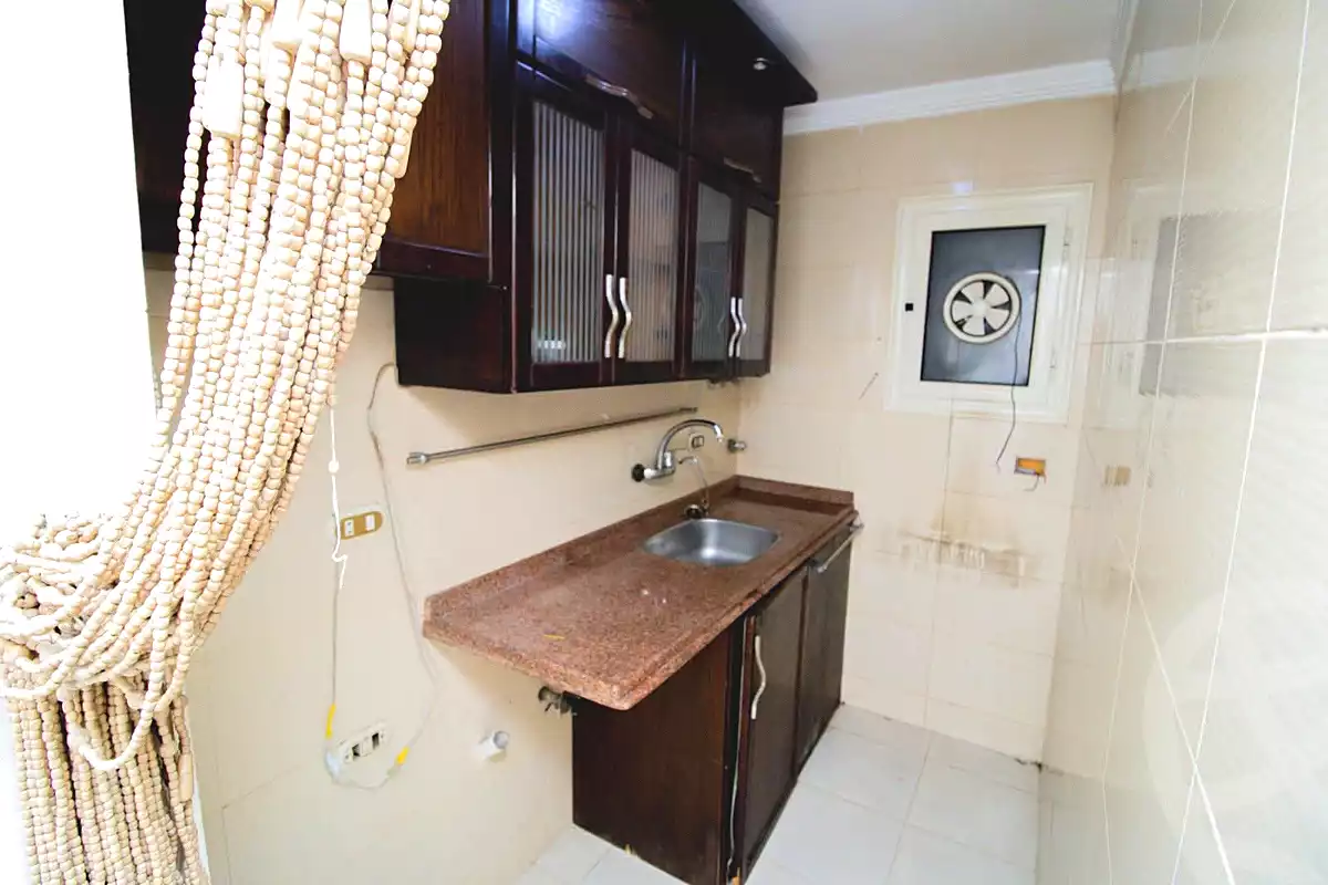 https://aqarmap.com.eg/ar/listing/7052715-for-sale-alexandria-camp-cesar-famous-st