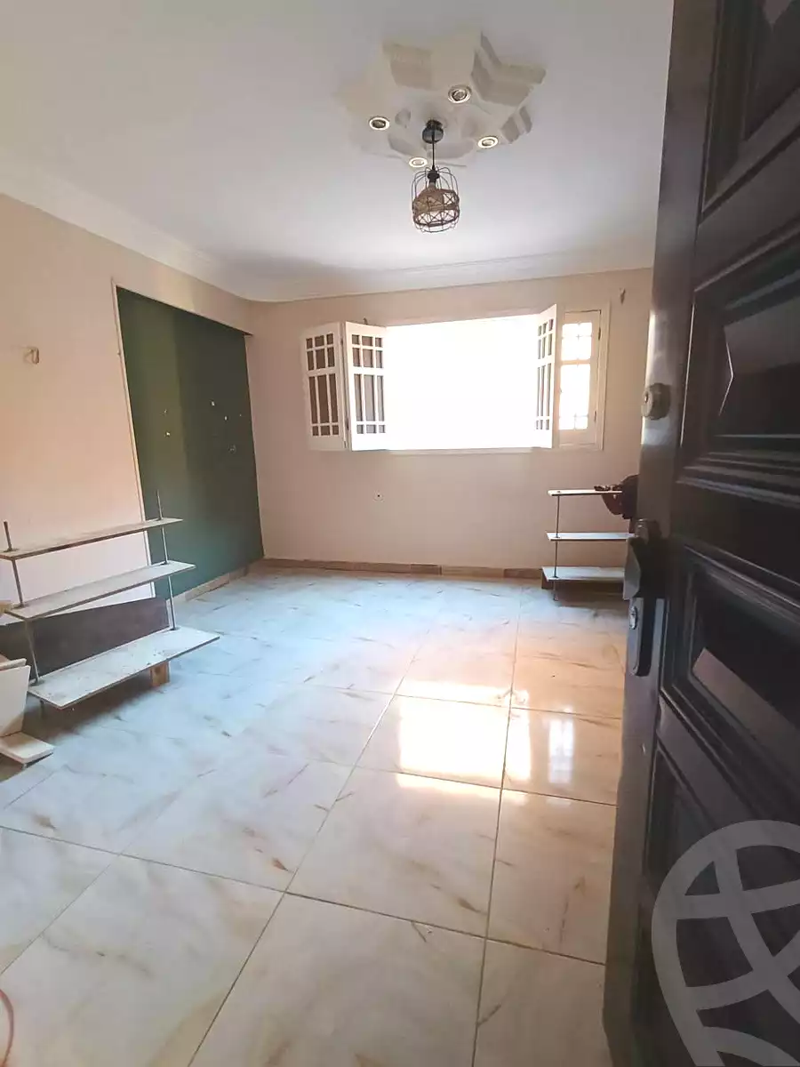 https://aqarmap.com.eg/ar/listing/7052813-for-rent-cairo-ain-shams-mnshy-lthryr