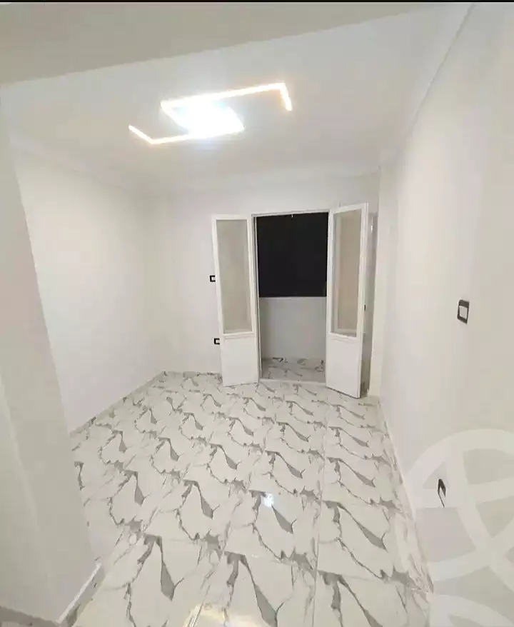 https://aqarmap.com.eg/ar/listing/7053094-for-sale-alexandria-lsywf-el-falki