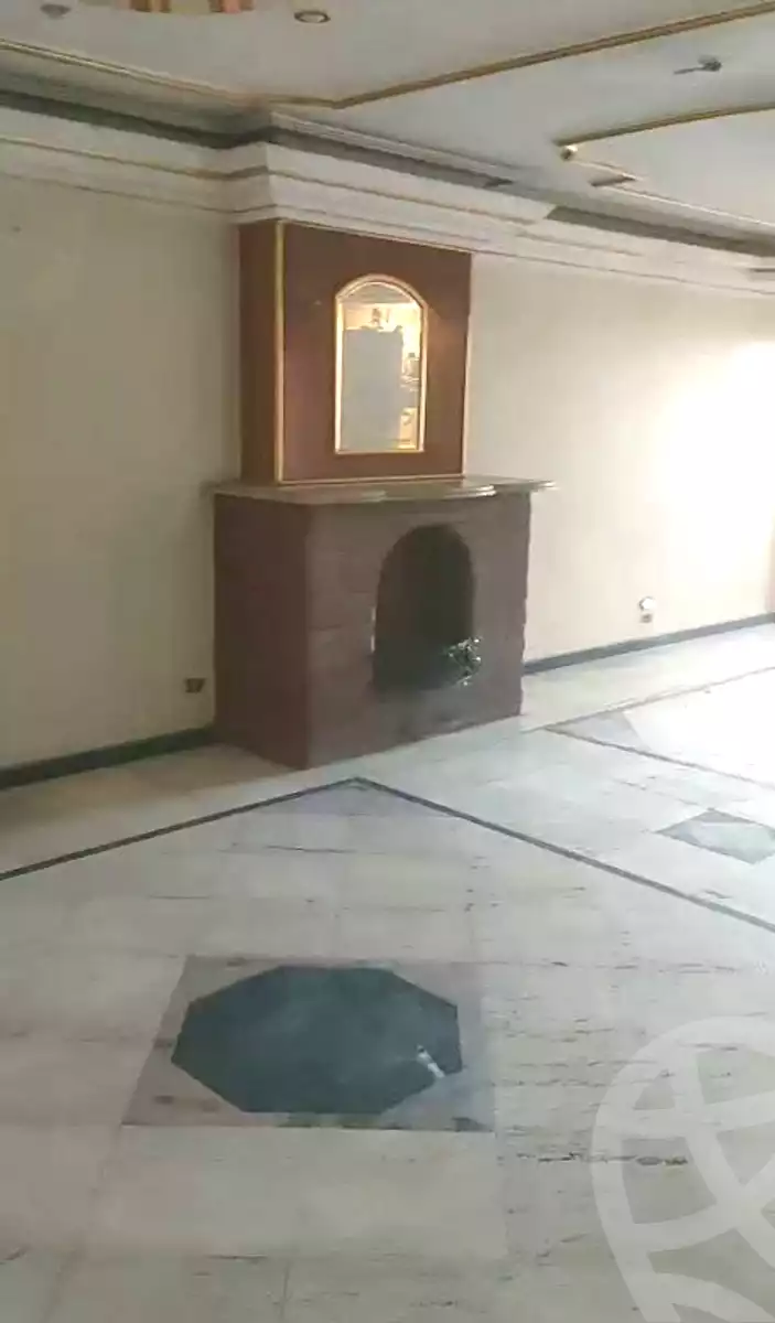https://aqarmap.com.eg/en/listing/7053285-for-sale-cairo-shoubra-corniche-el-nile-st