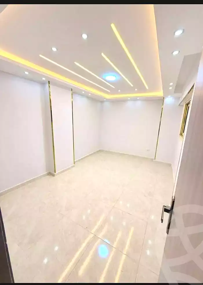 https://aqarmap.com.eg/ar/listing/7053276-for-sale-alexandria-miami-iskandar-ibrahim-st