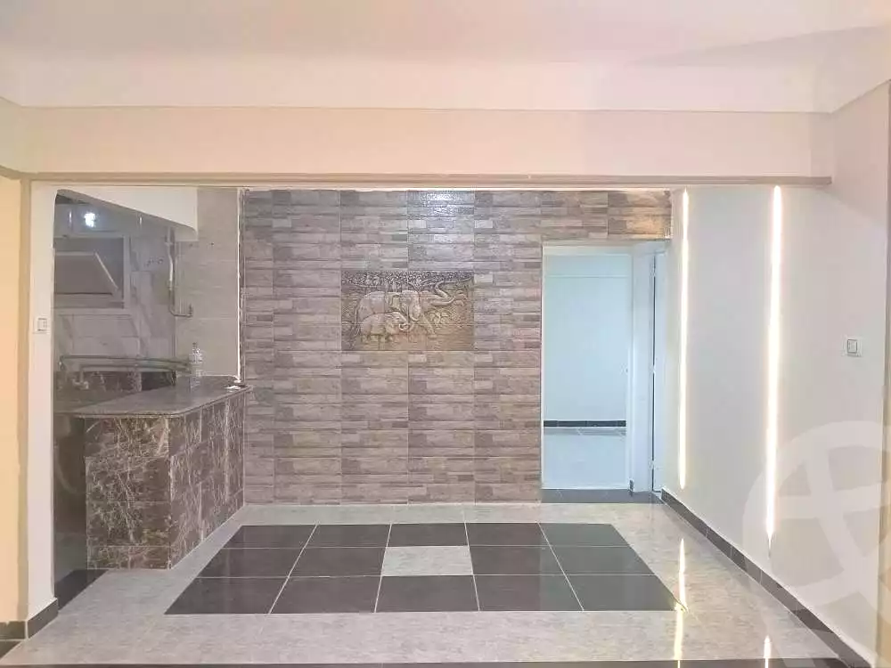 https://aqarmap.com.eg/en/listing/7053474-for-sale-alexandria-al-agamy-el-hanouvel