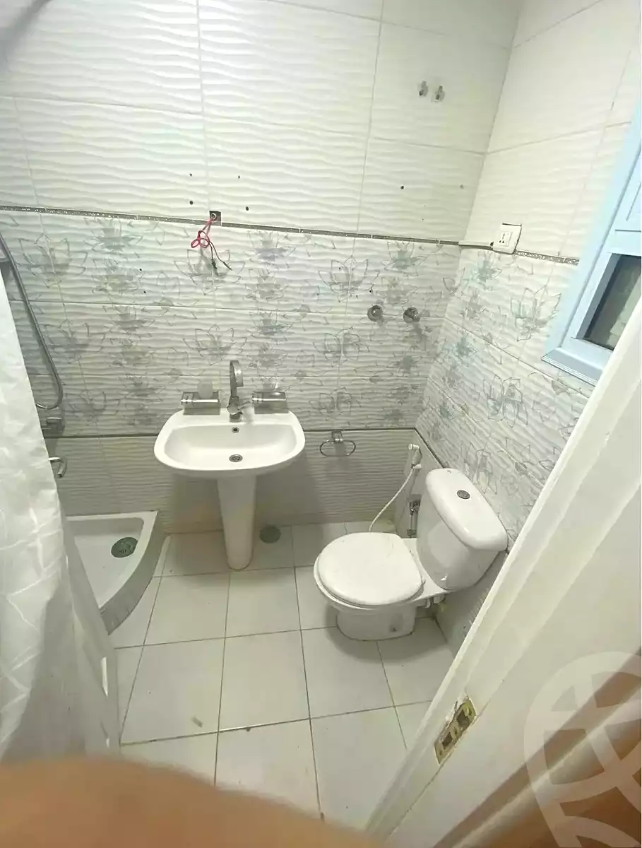 https://aqarmap.com.eg/ar/listing/7053561-for-sale-alexandria-zezenia-ibrahim-el-attar-st