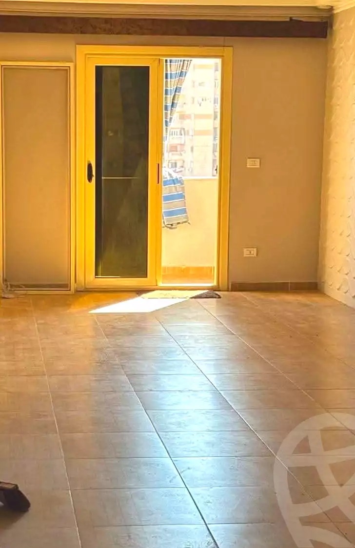 https://aqarmap.com.eg/en/listing/7053628-for-sale-alexandria-moharram-bey-kanal-al-mahmoudeya-al-bahri-st