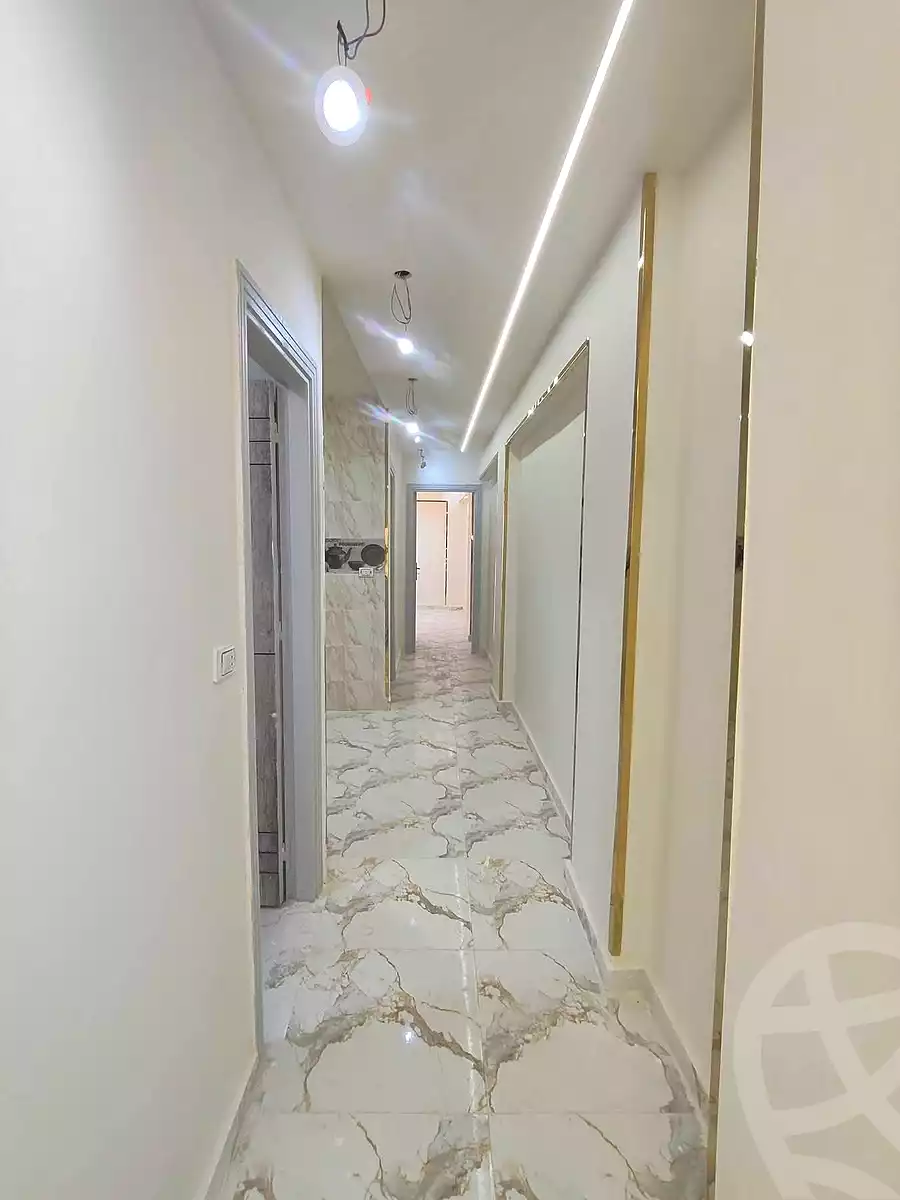 https://aqarmap.com.eg/ar/listing/7053651-for-sale-alexandria-sydy-bshr-shr-mlk-hfny