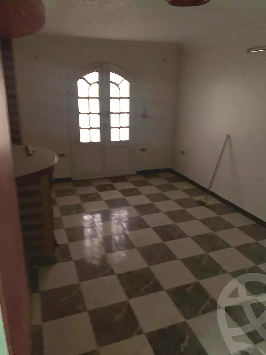 https://aqarmap.com.eg/ar/listing/7053713-for-rent-cairo-helwan-helwan-el-sharkeya-thabit-basha-st