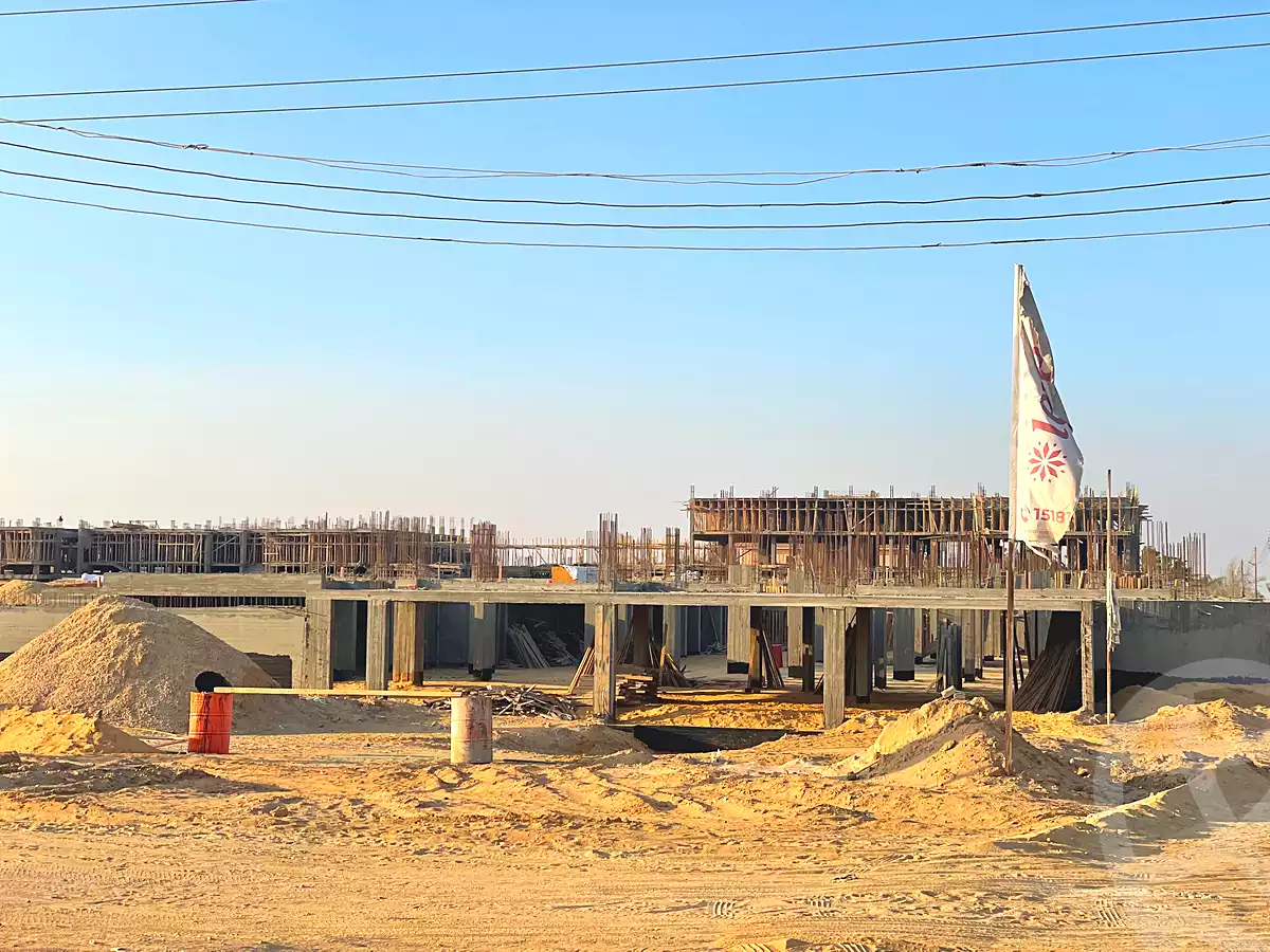 https://aqarmap.com.eg/ar/listing/7053900-for-sale-cairo-el-sheikh-zayed-city-compounds-levent-compound-el-diwanya
