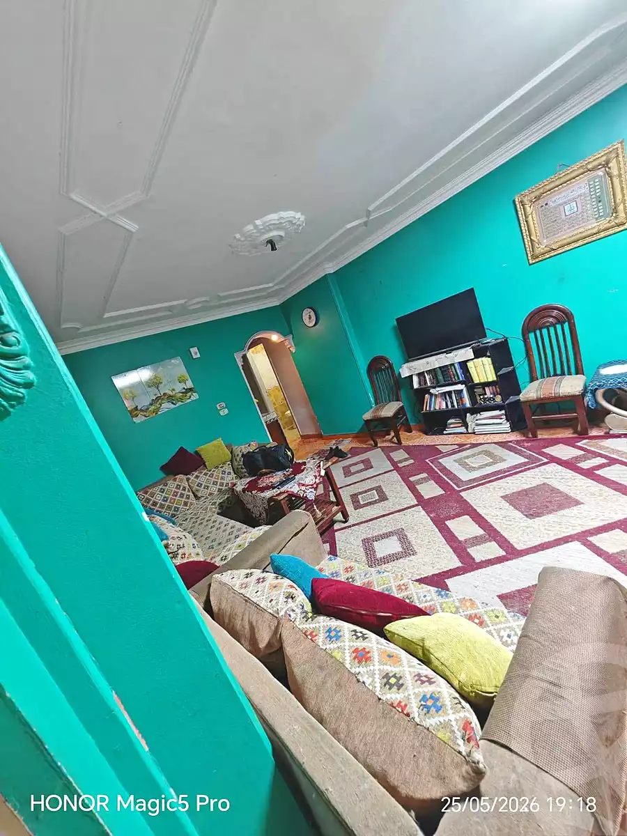 https://aqarmap.com.eg/ar/listing/7054201-for-sale-cairo-helwan-helwan-el-sharkeya-borhan-st