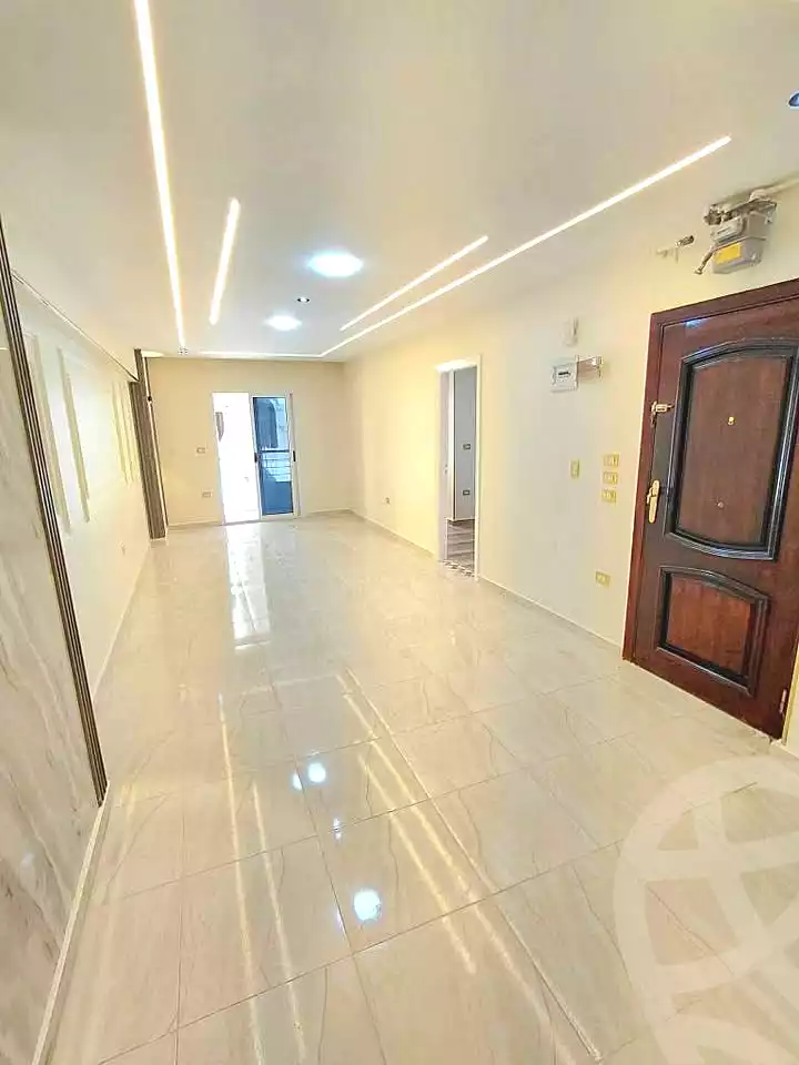 https://aqarmap.com.eg/ar/listing/7054522-for-sale-alexandria-miami-khld-bn-lwlyd
