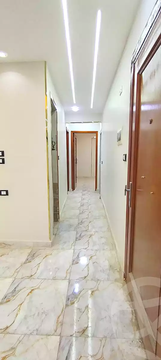 https://aqarmap.com.eg/ar/listing/7054728-for-sale-cairo-elnozha-Streettt-27