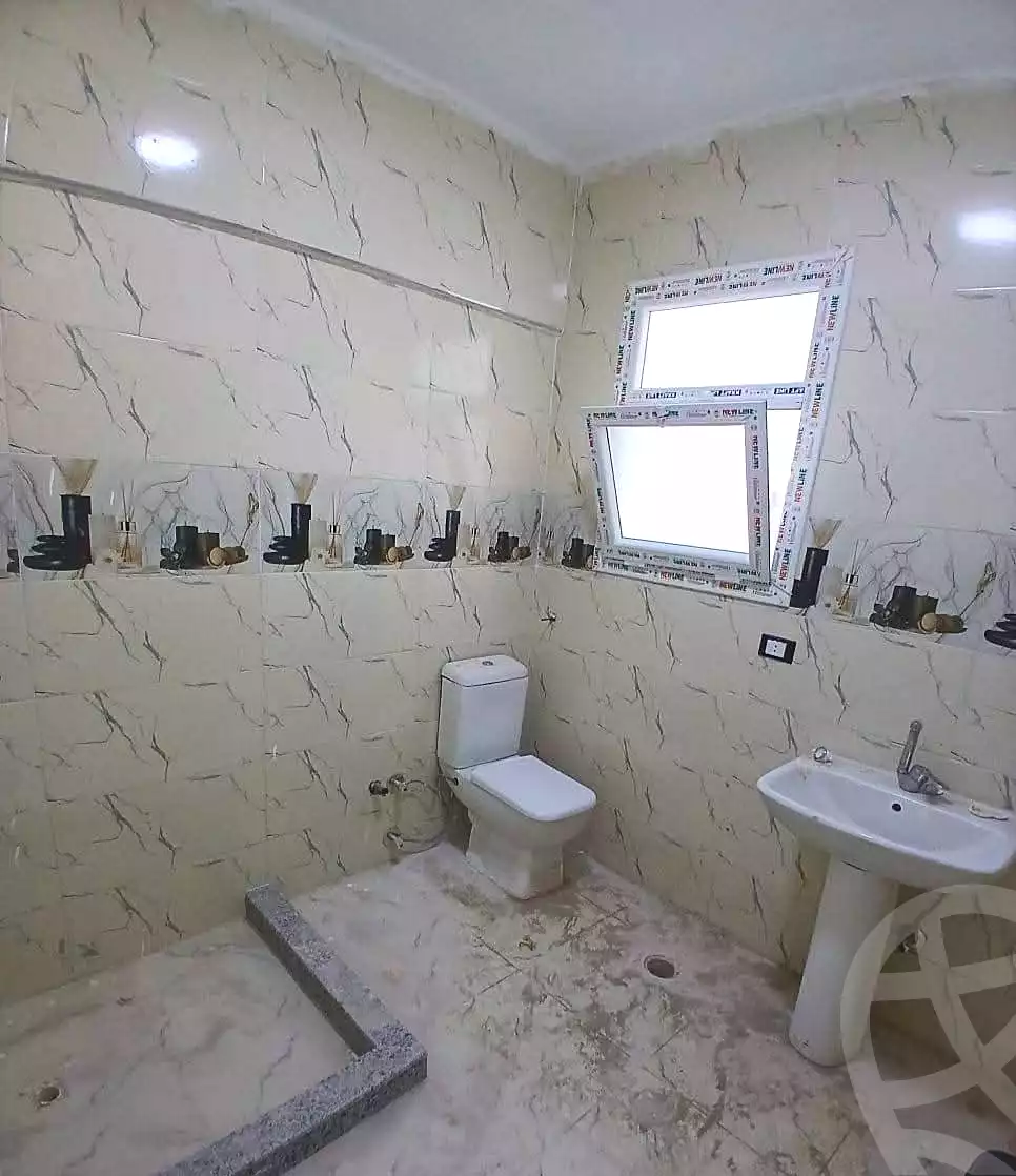 https://aqarmap.com.eg/en/listing/7054730-for-sale-alexandria-al-agamy-lbytsh-princess-st
