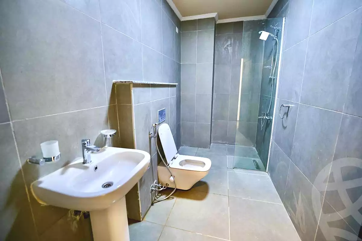 https://aqarmap.com.eg/ar/listing/7054914-for-sale-north-coast-resorts-direction-white-arabella