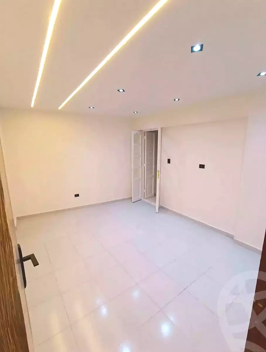 https://aqarmap.com.eg/ar/listing/7054955-for-sale-alexandria-sydy-bshr-sydy-bshr-bhry