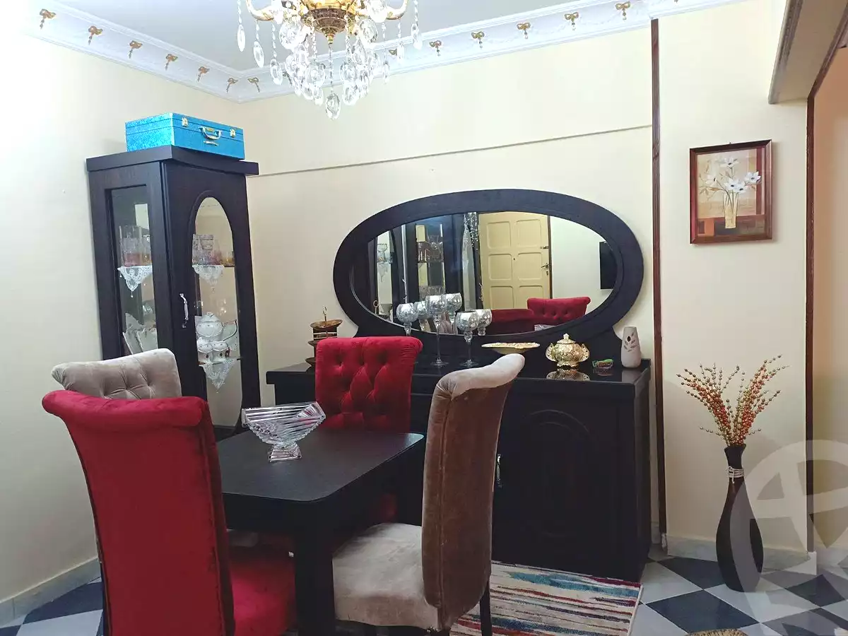 https://aqarmap.com.eg/ar/listing/7055206-for-sale-cairo-helwan-helwan-el-sharkeya-mostafa-safwat-st