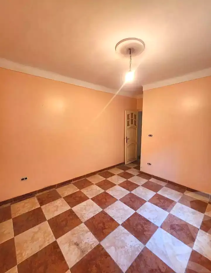 https://aqarmap.com.eg/en/listing/7055254-for-sale-alexandria-sydy-bshr-sydy-bshr-qbly