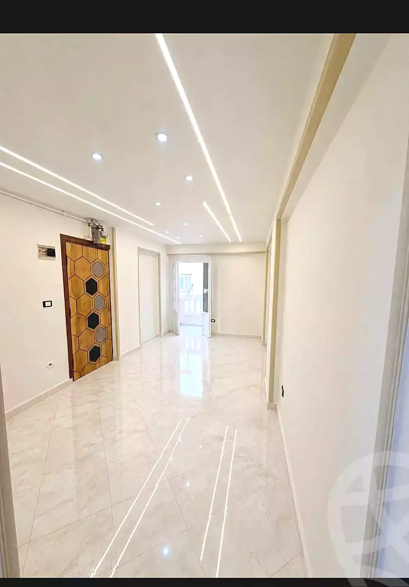 https://aqarmap.com.eg/ar/listing/7055413-for-sale-alexandria-lsywf-el-falki