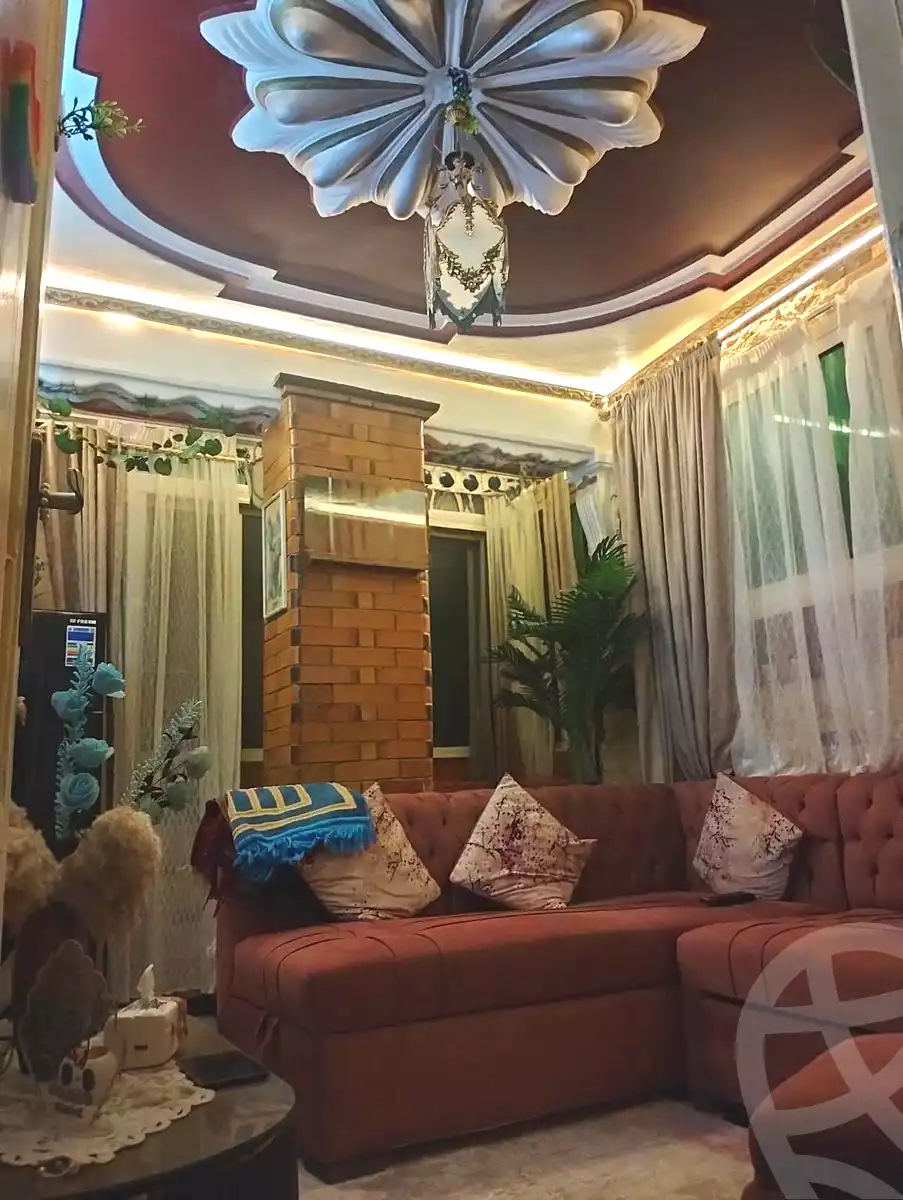 https://aqarmap.com.eg/en/listing/7055701-for-sale-alexandria-al-agamy-el-hanouvel-radwan-st