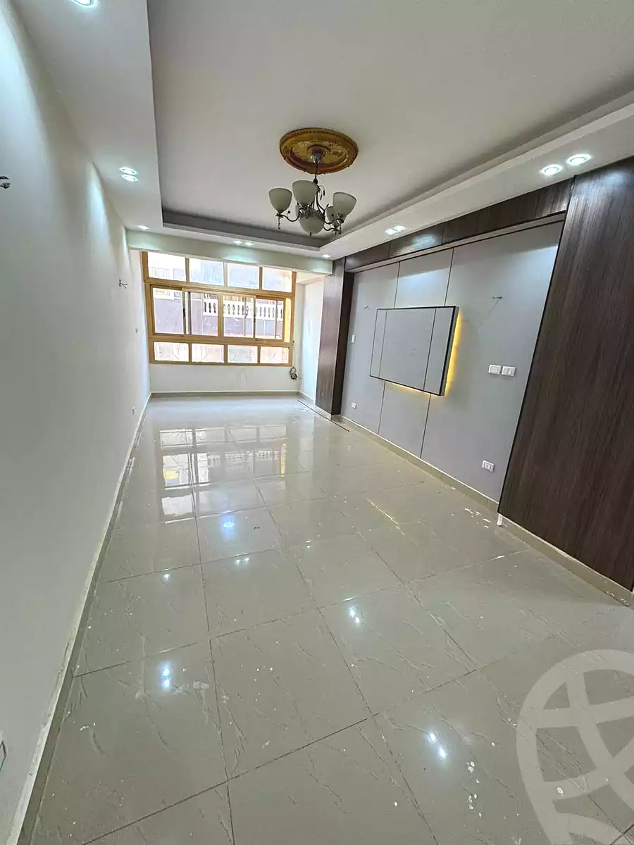 https://aqarmap.com.eg/en/listing/7055764-for-sale-cairo-el-haram-el-lebeny-soltan-khattab-st