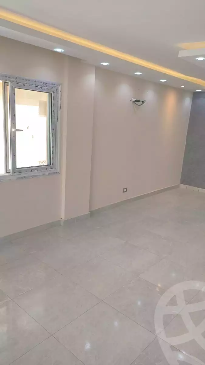 https://aqarmap.com.eg/en/listing/7055804-for-rent-cairo-new-cairo-compounds-the-square