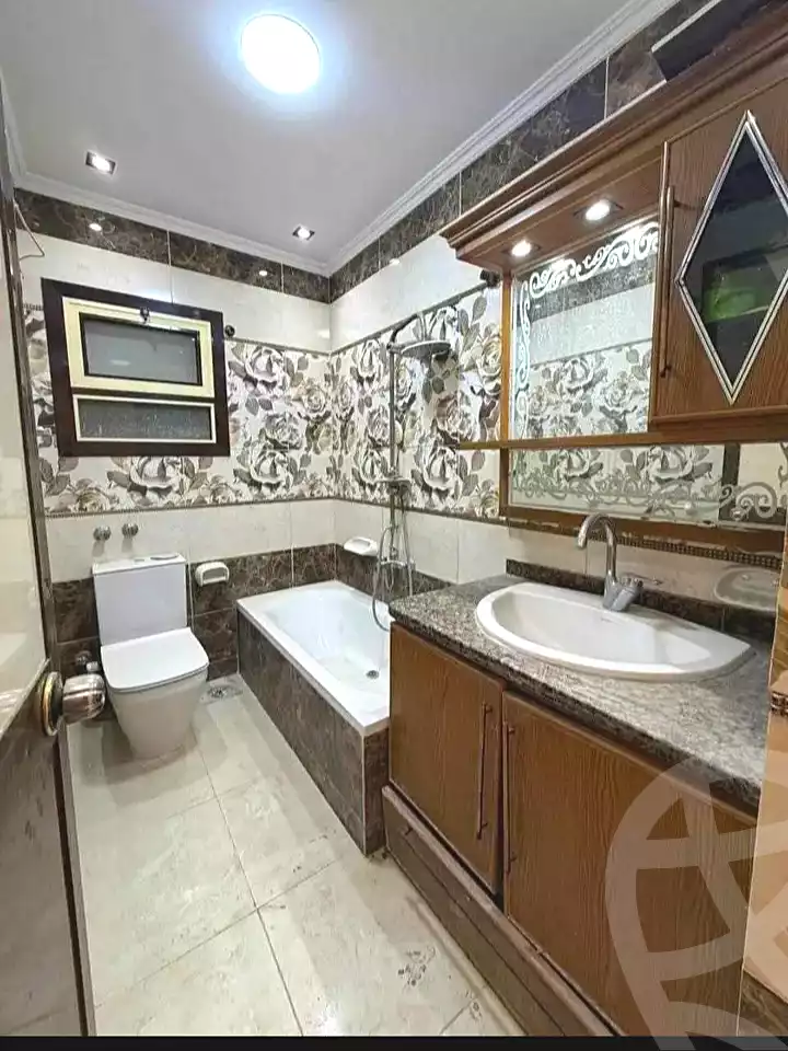https://aqarmap.com.eg/en/listing/7055827-for-sale-alexandria-al-agamy-lbytsh-emtedad-al-ryad-st