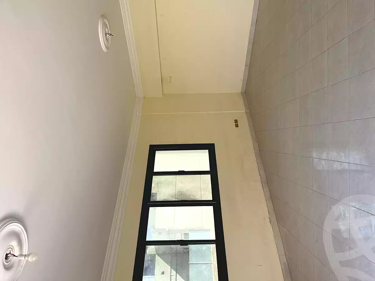 https://aqarmap.com.eg/ar/listing/7055909-for-sale-cairo-new-cairo-ganob-el-akadamiya-south-academy-b-taha-hussein-st
