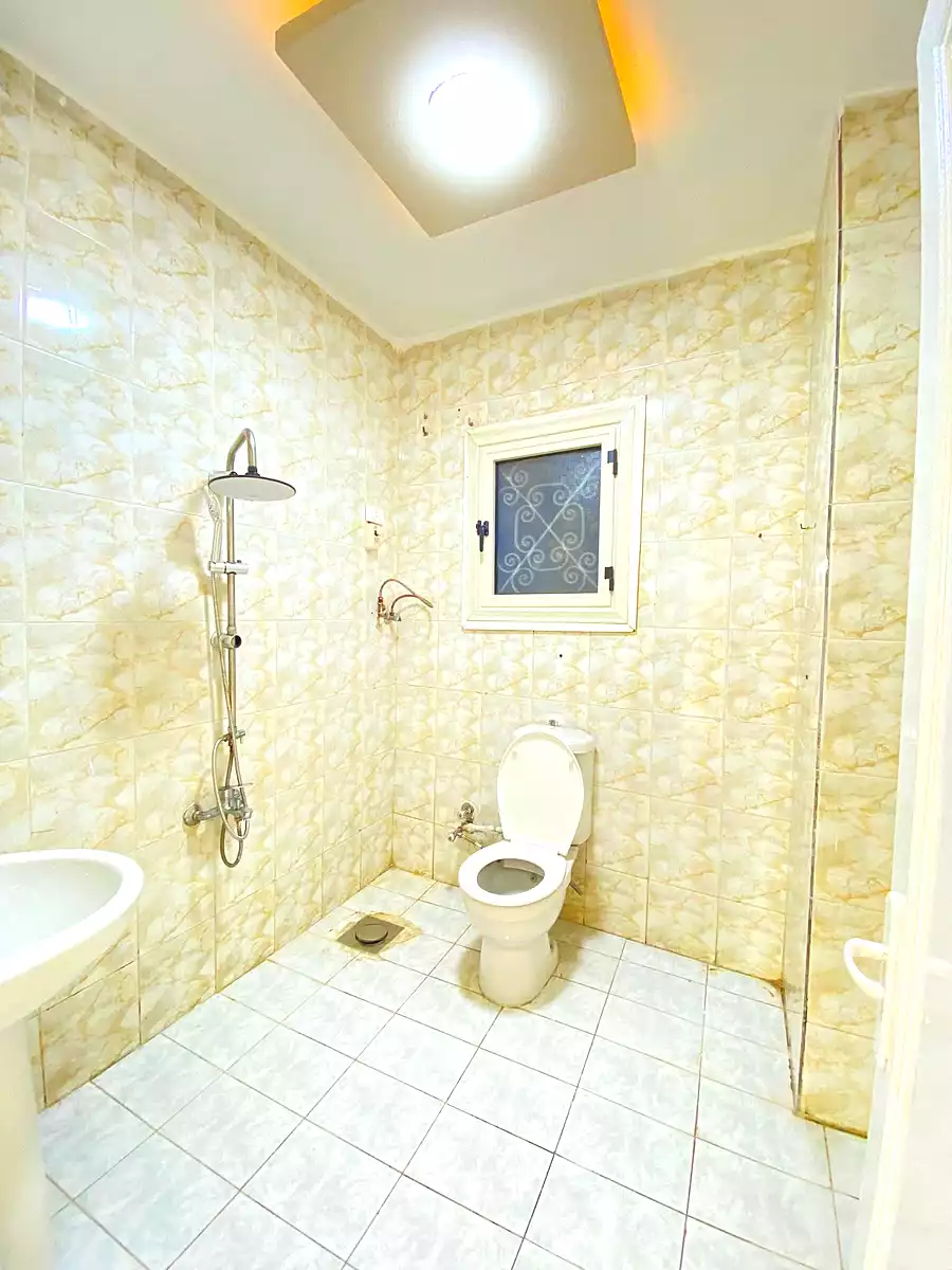 https://aqarmap.com.eg/ar/listing/7056222-for-rent-alexandria-al-agamy-lbytsh-ibrahim-othman-st