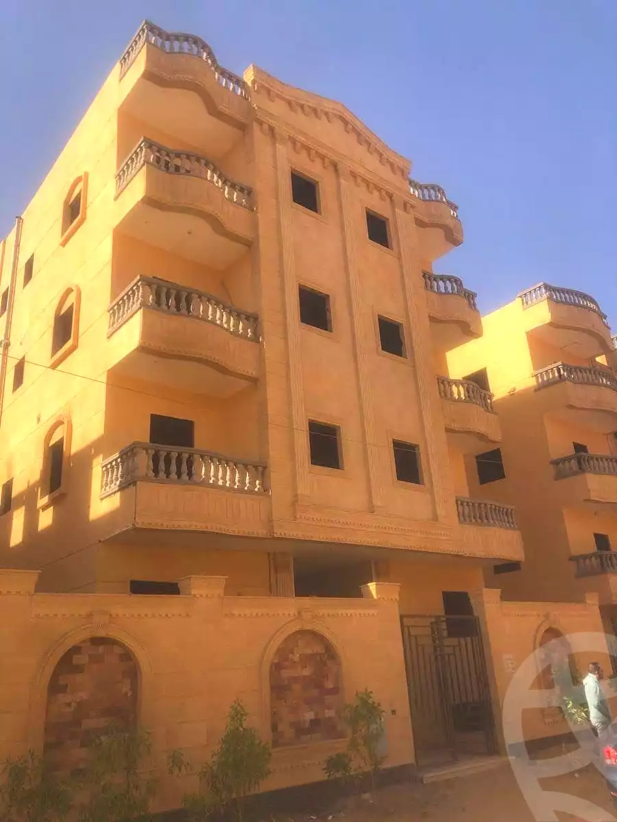 https://aqarmap.com.eg/en/listing/7056399-for-sale-cairo-badr-city-hai-el-ashgar-featured-neighborhood-bait-el-watan