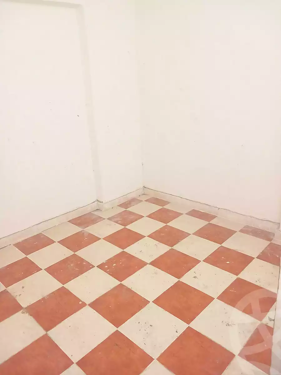 https://aqarmap.com.eg/ar/listing/7056430-for-sale-alexandria-al-agamy-el-hanouvel